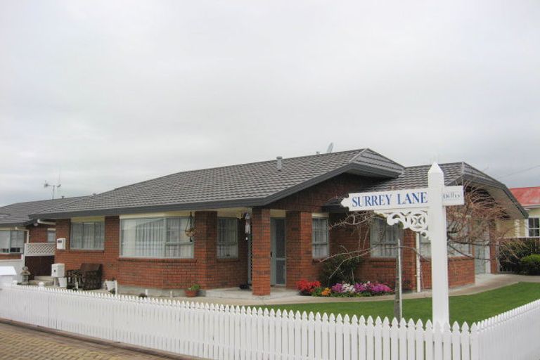 Photo of property in 2 Surrey Lane, Levin, 5510