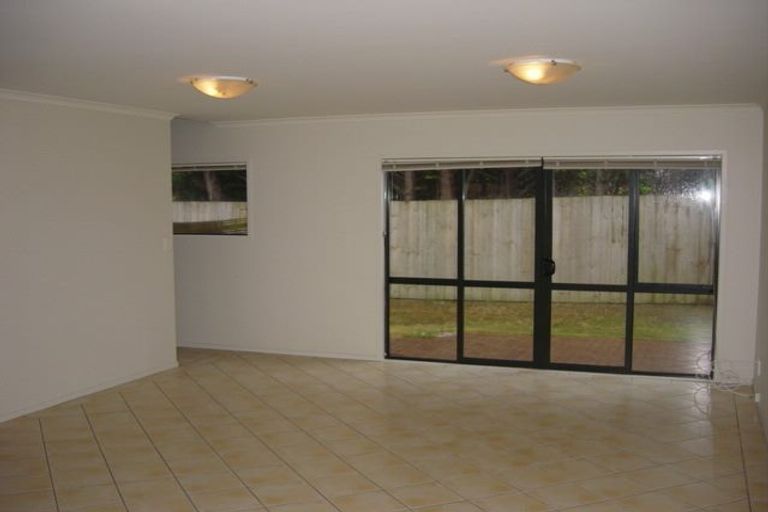 Photo of property in 51 Tiri Tiri Road, Birkdale, Auckland, 0626