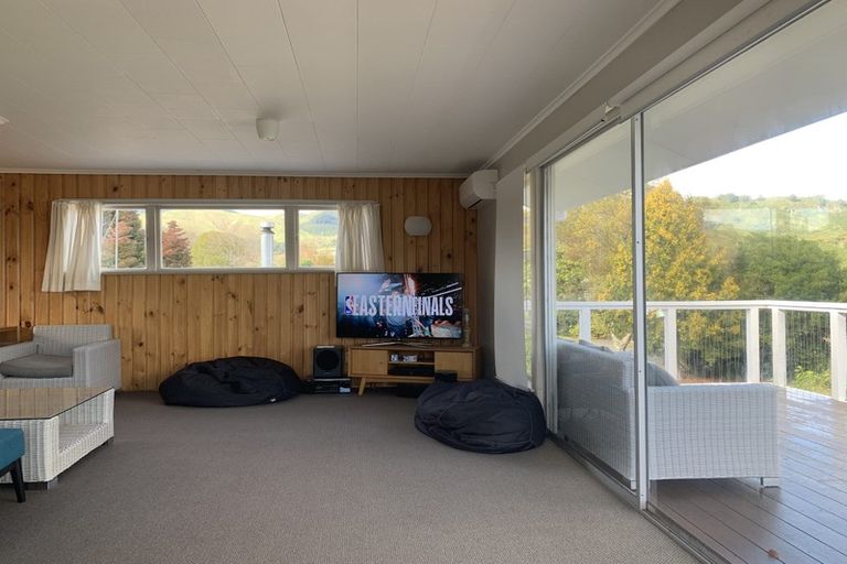 Photo of property in 2 Nisbet Terrace, Kinloch, Taupo, 3377