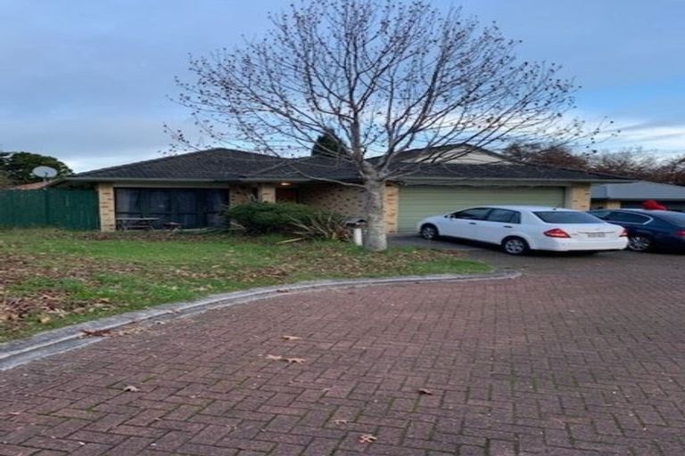 Photo of property in 51 Carisbrook Crescent, Papakura, 2110