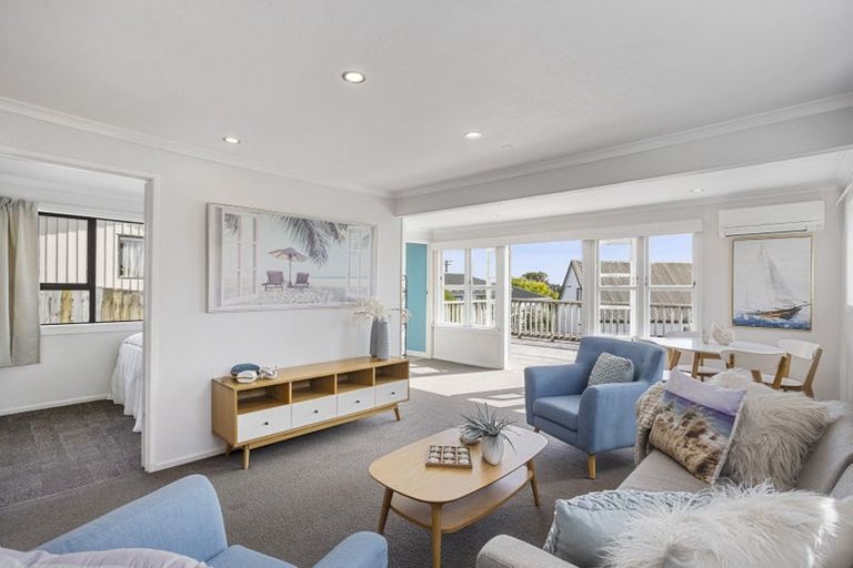 Photo of property in 23 Melandra Road, Stanmore Bay, Whangaparaoa, 0932
