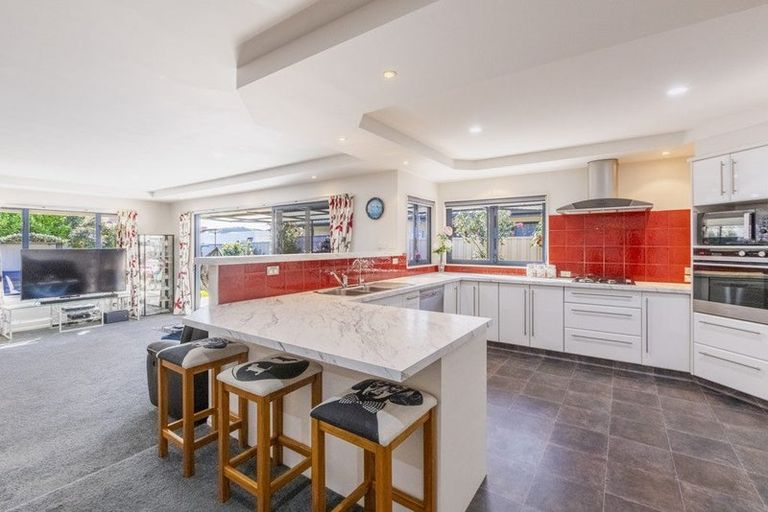 Photo of property in 8 Park Lane, Greenmeadows, Napier, 4112