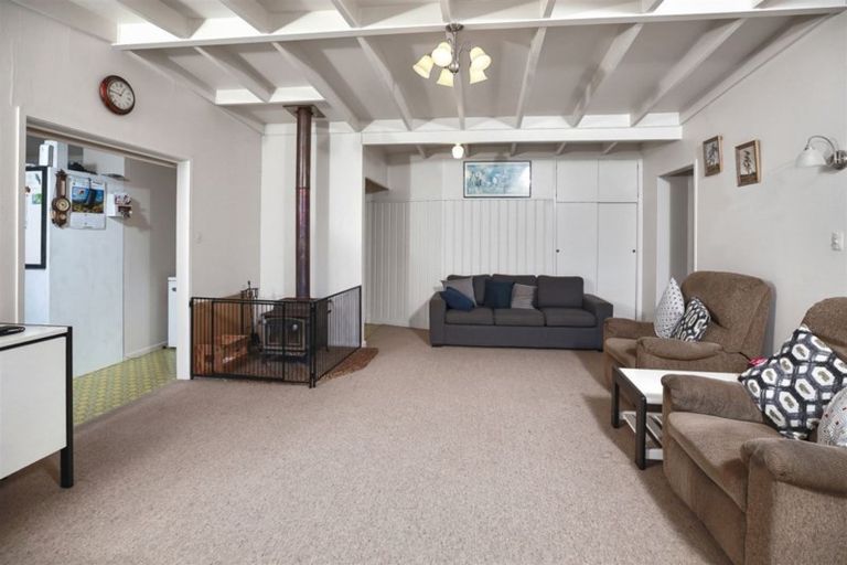 Photo of property in 1 West Crescent, Te Puru, Thames, 3575