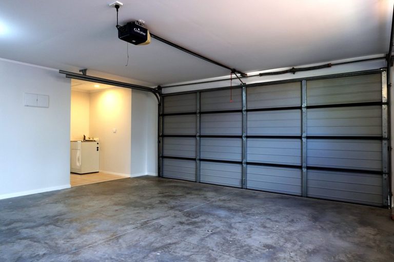 Photo of property in 27a Doment Crescent, Orewa, 0931