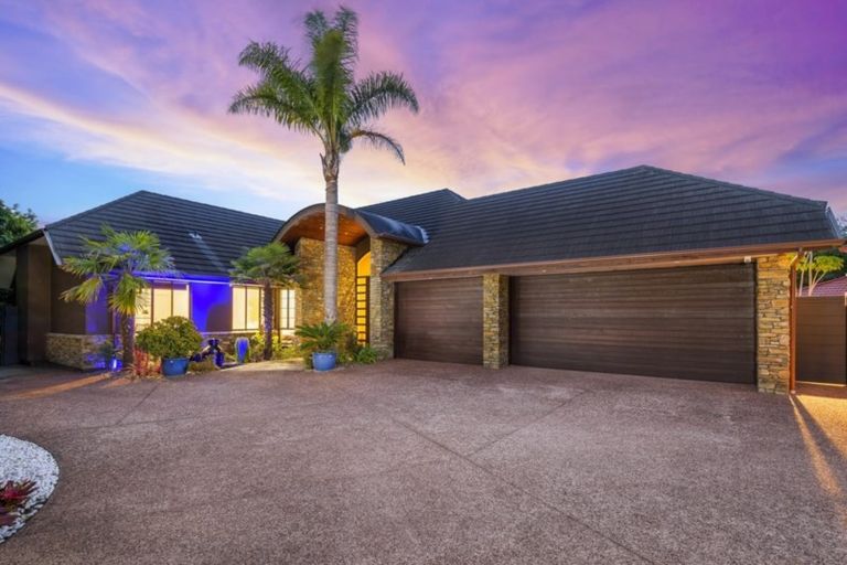 Photo of property in 70 Manor Park, Sunnyhills, Auckland, 2010