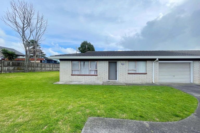 Photo of property in 18b Challen Close, Conifer Grove, Takanini, 2112