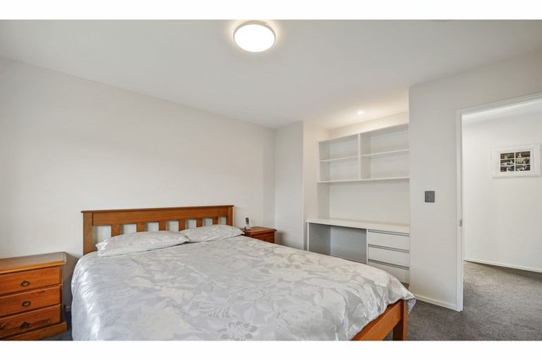 Photo of property in 16 Warhorse Gate, Halswell, Christchurch, 8025