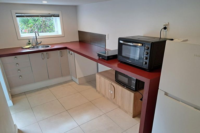 Photo of property in 203 Godley Road, Titirangi, Auckland, 0604