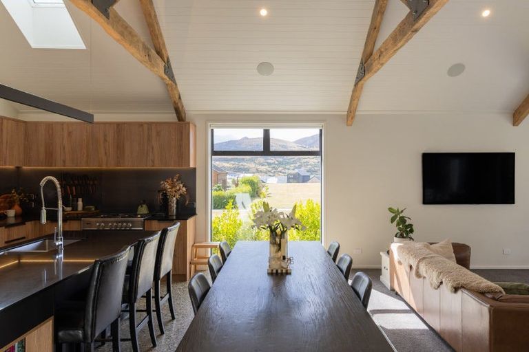 Photo of property in 52 Cunninghams Drive, Jacks Point, Queenstown, 9371