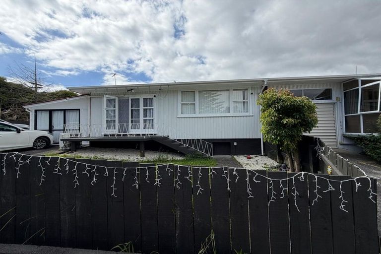 Photo of property in 3/142a Great South Road, Manurewa, Auckland, 2102