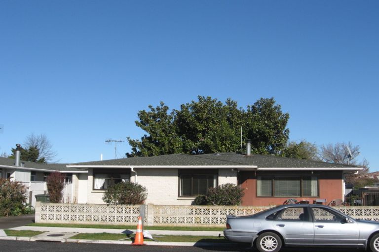 Photo of property in 2/400 Whitehead Road, Hastings, 4122