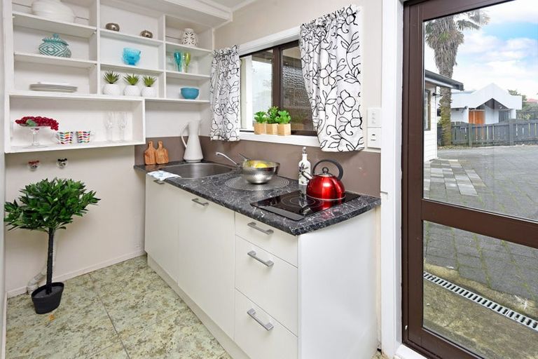 Photo of property in 80 Eugenia Rise, Totara Heights, Auckland, 2105