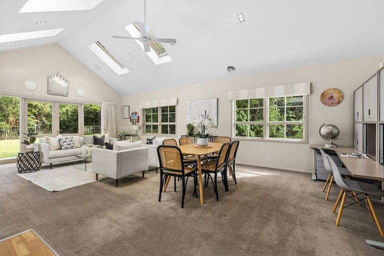 Photo of property in 8 Saint Annes Square, Tawa, Wellington, 5028