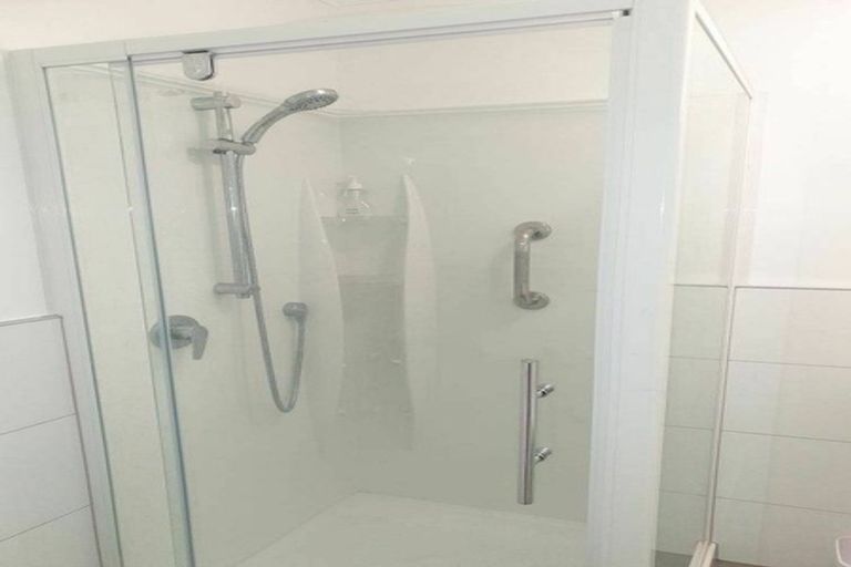 Photo of property in 1 Hurworth Place, College Estate, Whanganui, 4500