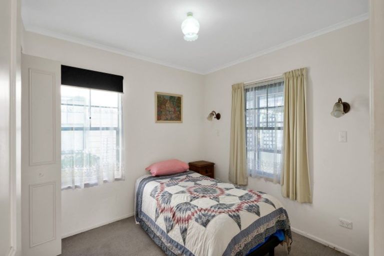 Photo of property in 4/70-76 Whiteley Street, Moturoa, New Plymouth, 4310