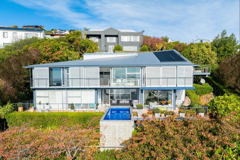 Photo of property in 12a Valley View, Mount Pleasant, Christchurch, 8081