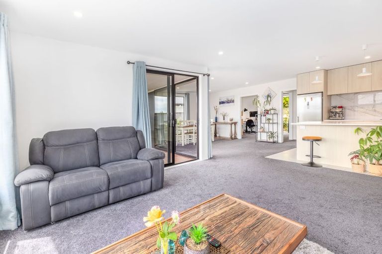 Photo of property in 12 Teiaroa Street, Waikanae, 5036