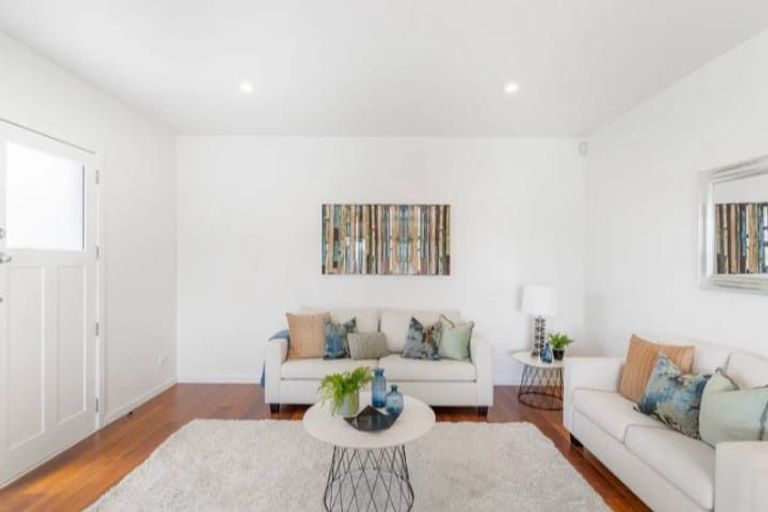 Photo of property in 2/117 Great South Road, Manurewa, Auckland, 2102