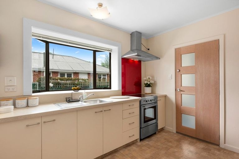 Photo of property in 1/40 Grimseys Road, Redwood, Christchurch, 8051