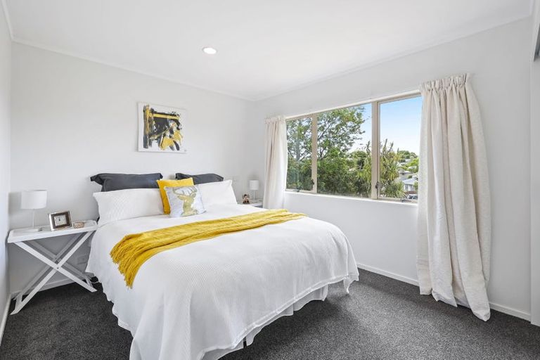 Photo of property in 19b Landow Place, Henderson, Auckland, 0612