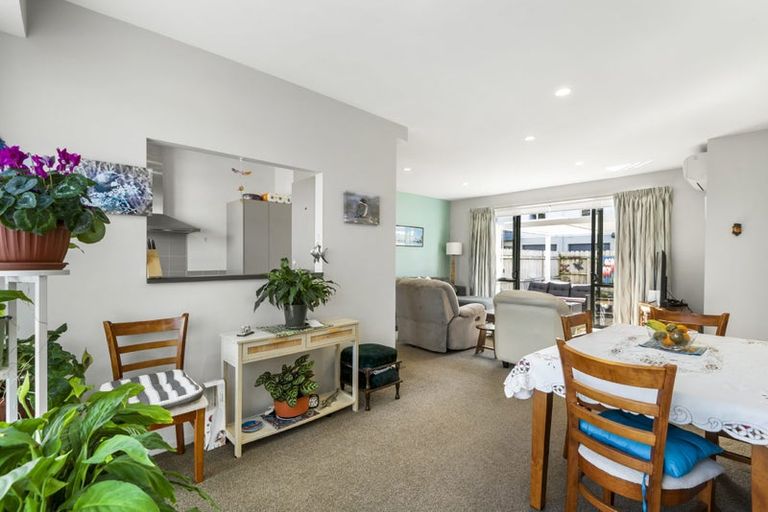 Photo of property in 42/22 Northcross Drive, Oteha, Auckland, 0632