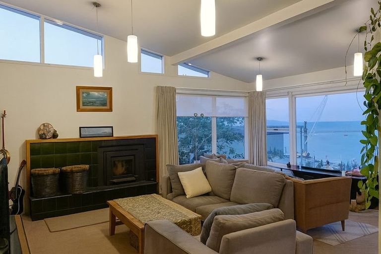 Photo of property in 62 Queens Road, Stepneyville, Nelson, 7010