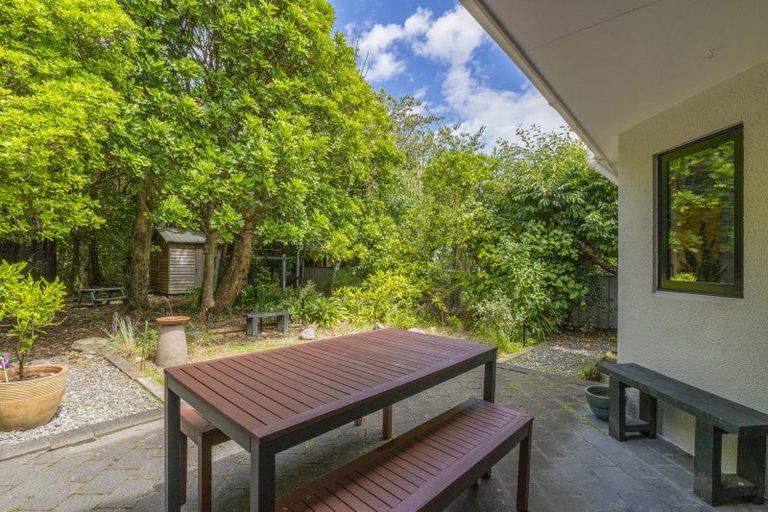 Photo of property in 56 Kapanui Road, Waikanae, 5036
