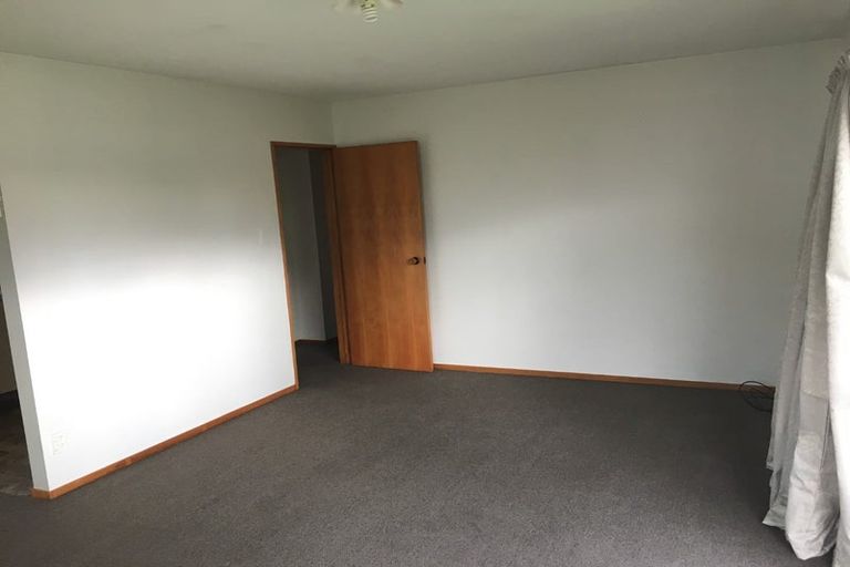 Photo of property in 2/27 Castile Place, Belfast, Christchurch, 8051