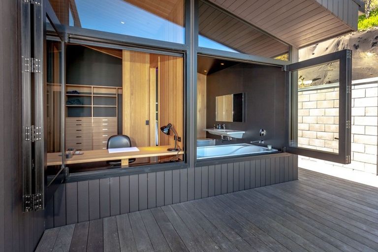 Photo of property in 90 Harbour View Road, Coromandel, 3581