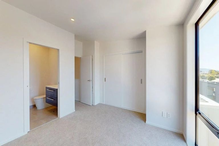 Photo of property in 25 Kamahi Place, Paraparaumu, 5032