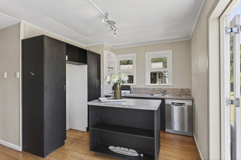 Photo of property in 10 Chard Street, Westown, New Plymouth, 4310