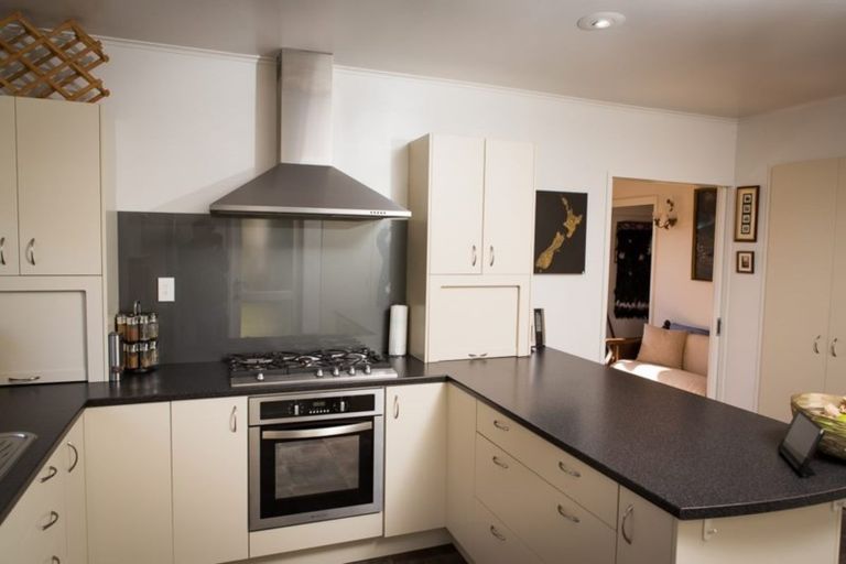 Photo of property in 35 Carluke Street, Paparangi, Wellington, 6037