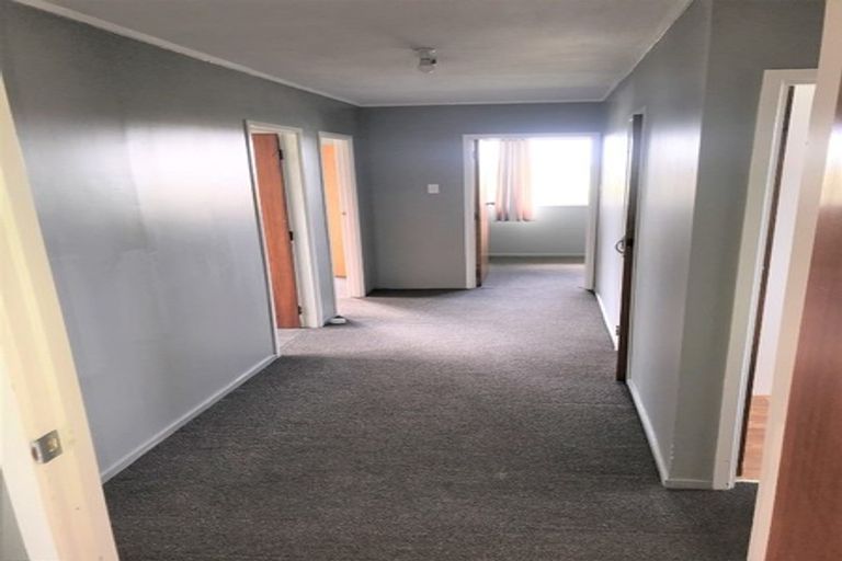 Photo of property in 2/140 Metcalfe Road, Ranui, Auckland, 0612