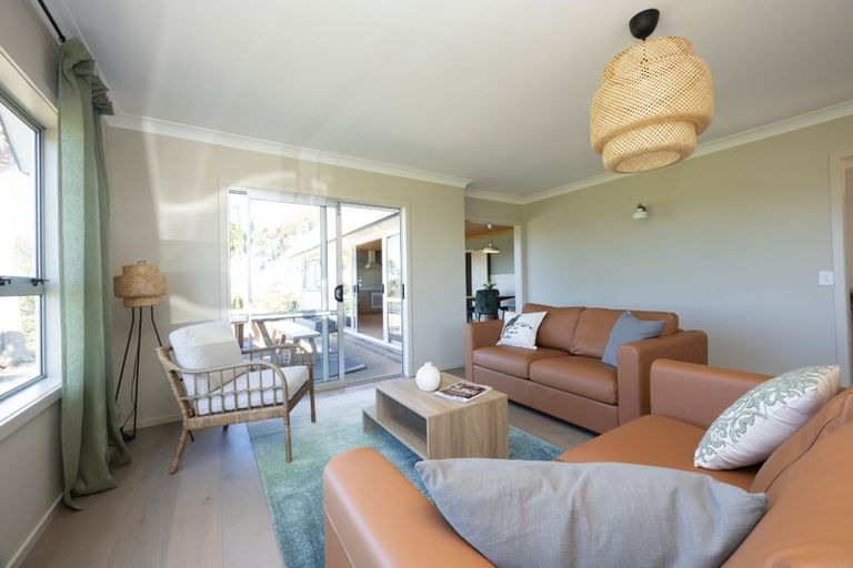 Photo of property in 221 Amreins Road, Taupaki, Henderson, 0782