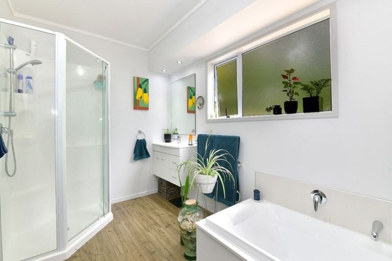 Photo of property in 144 Wishart Road, Helensville, 0875