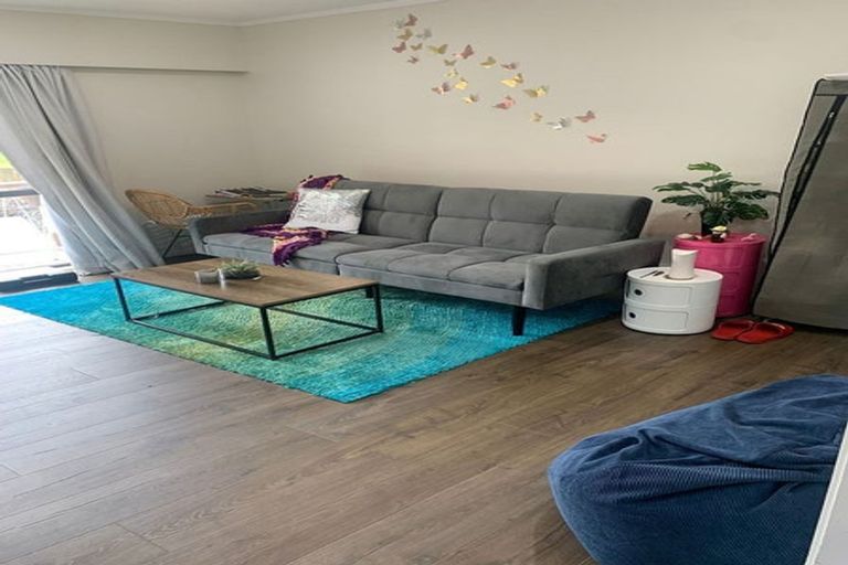 Photo of property in 12/31 Blease Street, New Lynn, Auckland, 0600