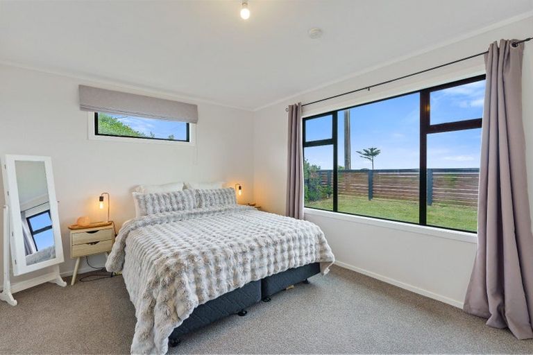 Photo of property in 76 Marine Parade, Otaki Beach, Otaki, 5512