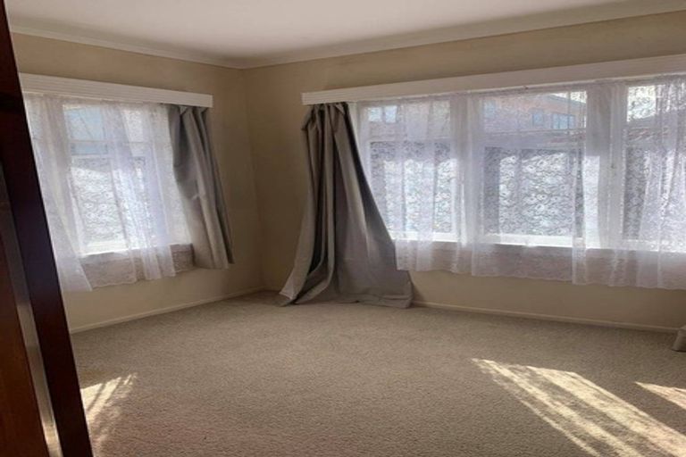 Photo of property in 44 Birdwood Avenue, Papatoetoe, Auckland, 2025