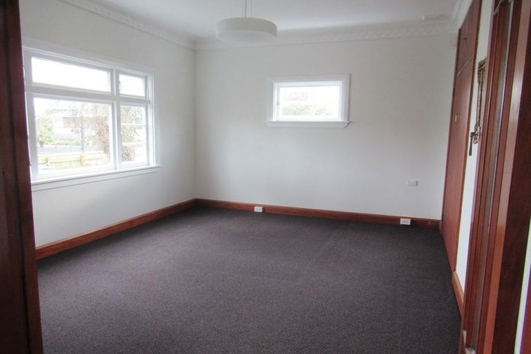 Photo of property in 362 Oxford Street, Levin, 5510