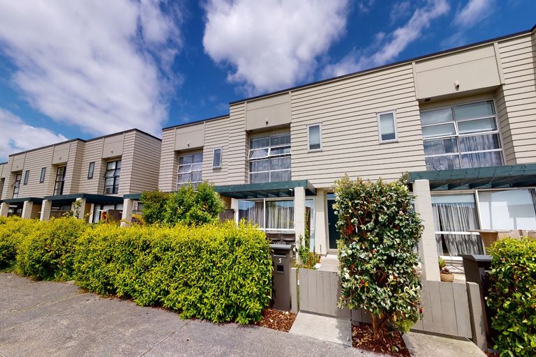 Photo of property in 5 Puninga Lane, Takanini, 2112