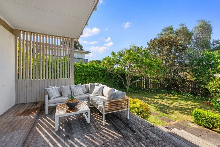 Photo of property in 10a Jaemont Avenue, Te Atatu South, Auckland, 0610