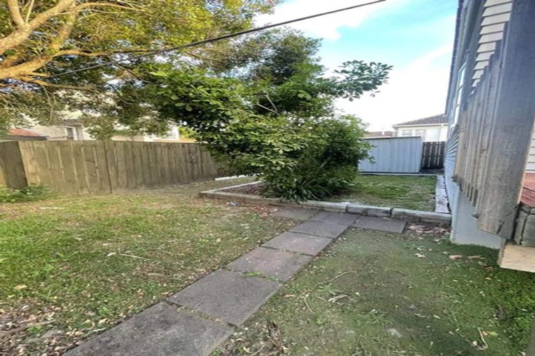 Photo of property in 182 Lake Road, Belmont, Auckland, 0622