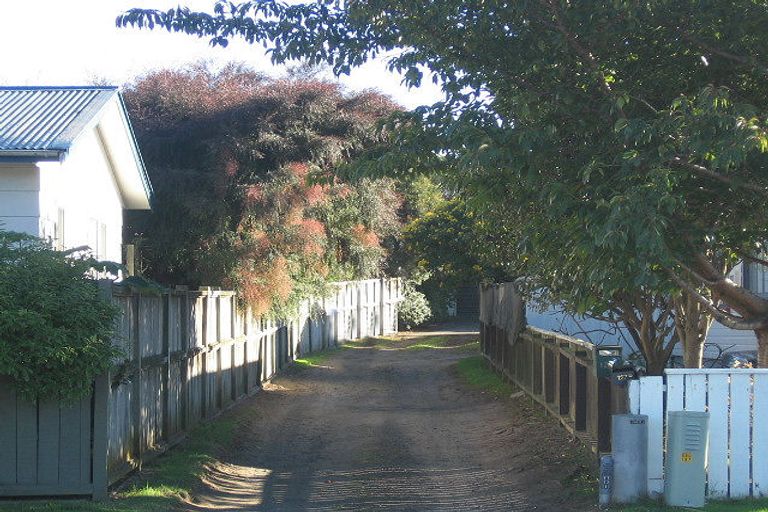 Photo of property in 127a Arawhata Road, Paraparaumu, 5032