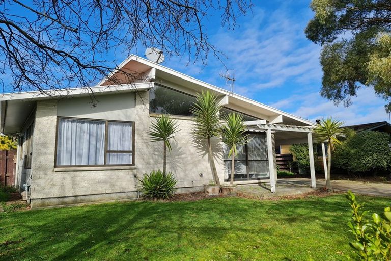 Photo of property in 62 Acacia Street, Kelvin Grove, Palmerston North, 4414