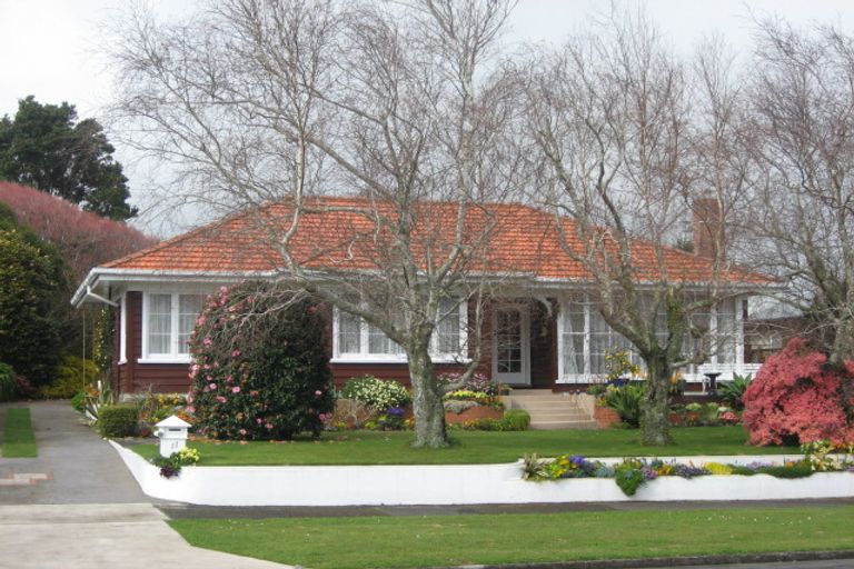 Photo of property in 11 Wicksteed Street, Vogeltown, New Plymouth, 4310