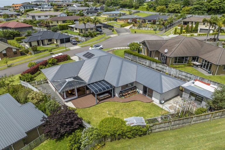 Photo of property in 18 Danny Place, Pyes Pa, Tauranga, 3112