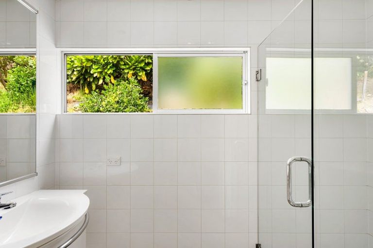 Photo of property in 14 Oraka Road, Mahia, Nuhaka, 4198