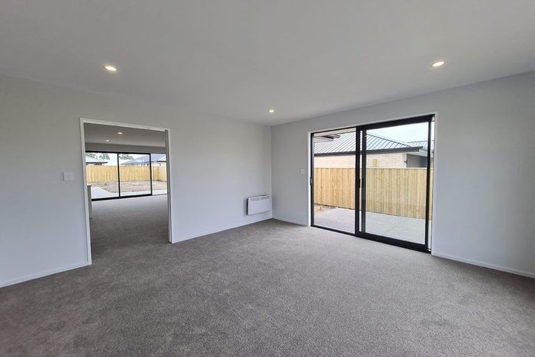 Photo of property in 136 Chinnerys Road, Woodend, 7610