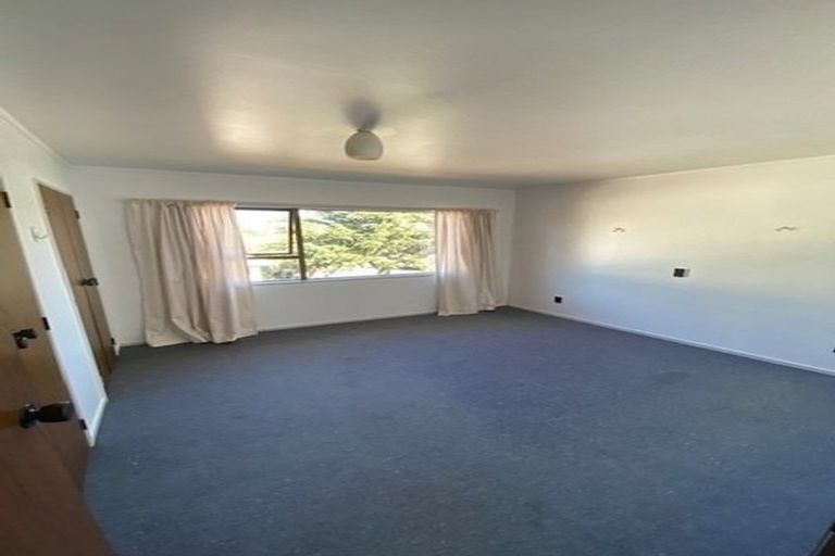 Photo of property in 11 Dunton Drive, Welcome Bay, Tauranga, 3112