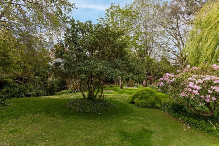 Photo of property in 84c Avonhead Road, Avonhead, Christchurch, 8042